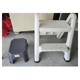 Lot of 2 step stools