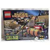 DC SUPER HEROES LEGO SET