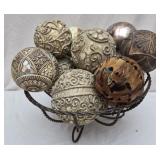 Vintage style decorative centerpiece