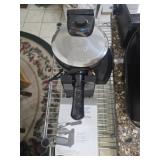 Bella rotating Belgian waffle maker