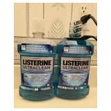 2 1.5L bottles of listerine ultraclear