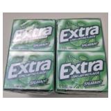 40 packs of Extra spearmint gum