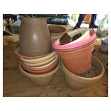 Estate Lot of Plastic Flower Pots