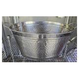 Hammered aluminum bucket