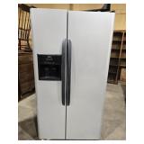 Kenmore fridge / freezer combo