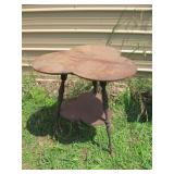 Clover Shaped End Table Accent Table Plant Stand