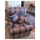 Nice, Comfy Arm Lounge Chair