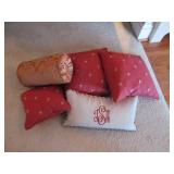 5 Throw Pillows