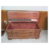 Lane Cedar Blanket Chest