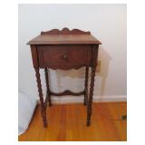 Little Spindle Leg Accent Side Table