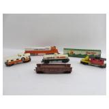 Lot of 6 HO Model Train Cars