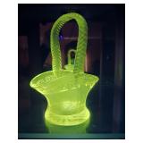 Manganese glass