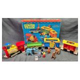 Fisher-Price Play Family Circus Train Playset #991