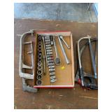 Ratchet set, saws