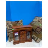 Jewelry box, vase