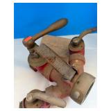 Water Thief, 2 1/2" w/2-1 1/2" gated side openings