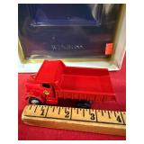 Winross Manatoa Dump Truck