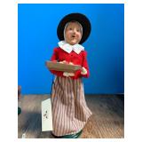 13' 'Byer Choice' Pilgrim Woman -1999 ....