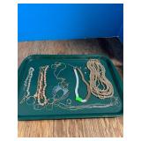 Jewelry: Necklaces