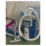 Eureka Vacuum Set