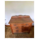 Oak Washstand (35 x 18 x 31)