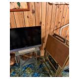 Typewritter Stand; Visio TV; TV trays