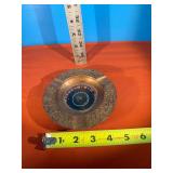 Roulette Ashtray w/active roulette table in base