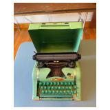 "Tom Thumb" Typewriter