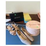 Ladies Shoes (7.5B & 8M); Wig Caddy