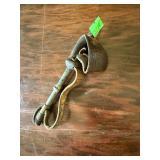 Oyster or corn Shucker