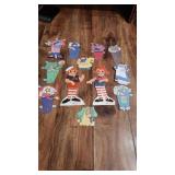 Vintage 1980 Raggedy Ann and Raggedy Andy Paper