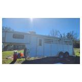 2000 CM Trailers 3 horse slant with large living