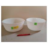 Pyrex GE large mixing bowl (has chip), Pyrex