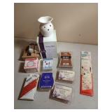 New Scentsy plug-in warmer, asst wax melts,