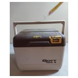 Gott Tote 6 cooler 9.25 x 10.5 x 8.5