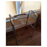 Foldable Walker with wheels