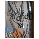 Flat of asst scissors