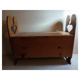 Wooden duck bench w/ hinged lid