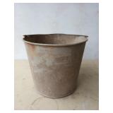 Aluminum bucket with handle 9 x 10.5