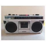 Sanyo m9802 AM FM 2 band stereo radio cassette