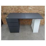3 draw desk 30x50x20
