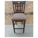 Wooden bar stool with padded bottom 30-in seat