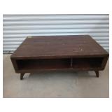 Coffee table 17 x 47 x 30 *matches lot 554