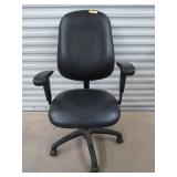 Rolling office chair