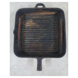 9.5" bacon fryer skillet Taiwan, needs handle