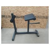 Workout apparatus 37x28x42 with adjustable leg end