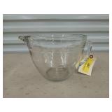 Anchor Hocking 8 cup glass measuring bowl