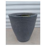 Plastic planter 14x13