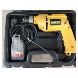 DeWalt DW106 3/8" VSR drill in case, works w/