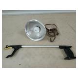 70 qt plastic tub with lid and picker upper,